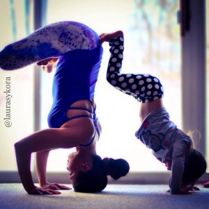 http://www.boredpanda.com/mother-4-year-old-daughter-yoga-poses-laura-kasperzak/?utm_source=feedburner&utm_medium=email&utm_campaign=Feed%3A+BoredPanda+%28Bored+Panda%29